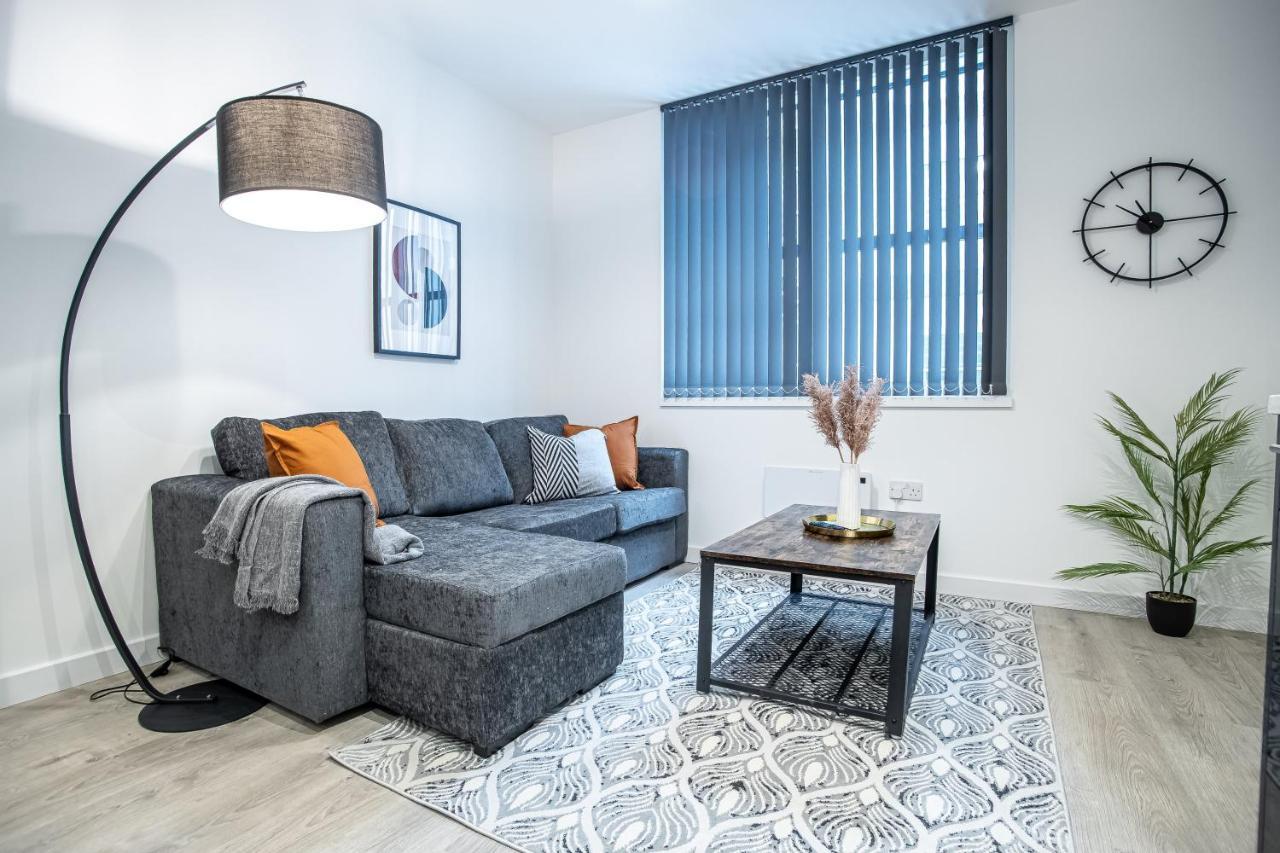 Two Bedroom - Central Peterborough Apartment - Bayard Apartments Екстер'єр фото